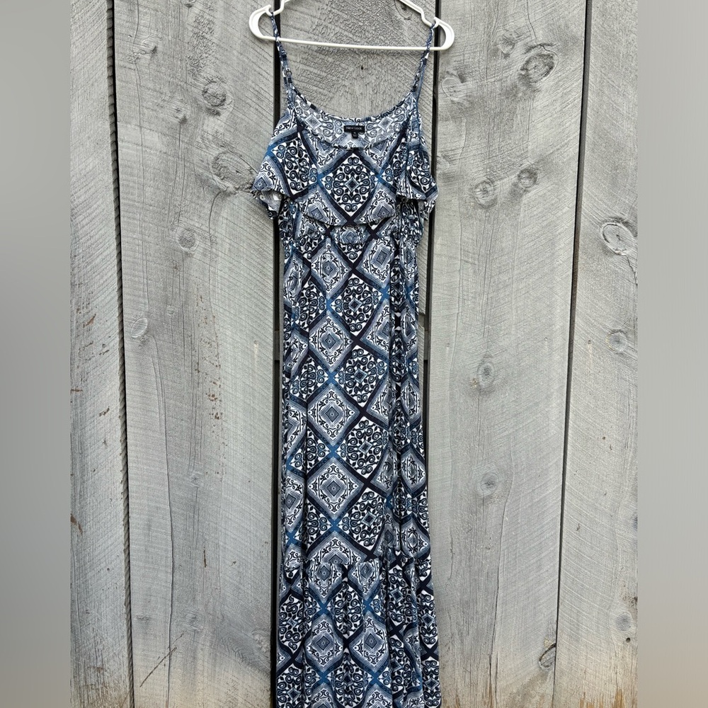 New Look Maxi Dress blue & white pattern size XL